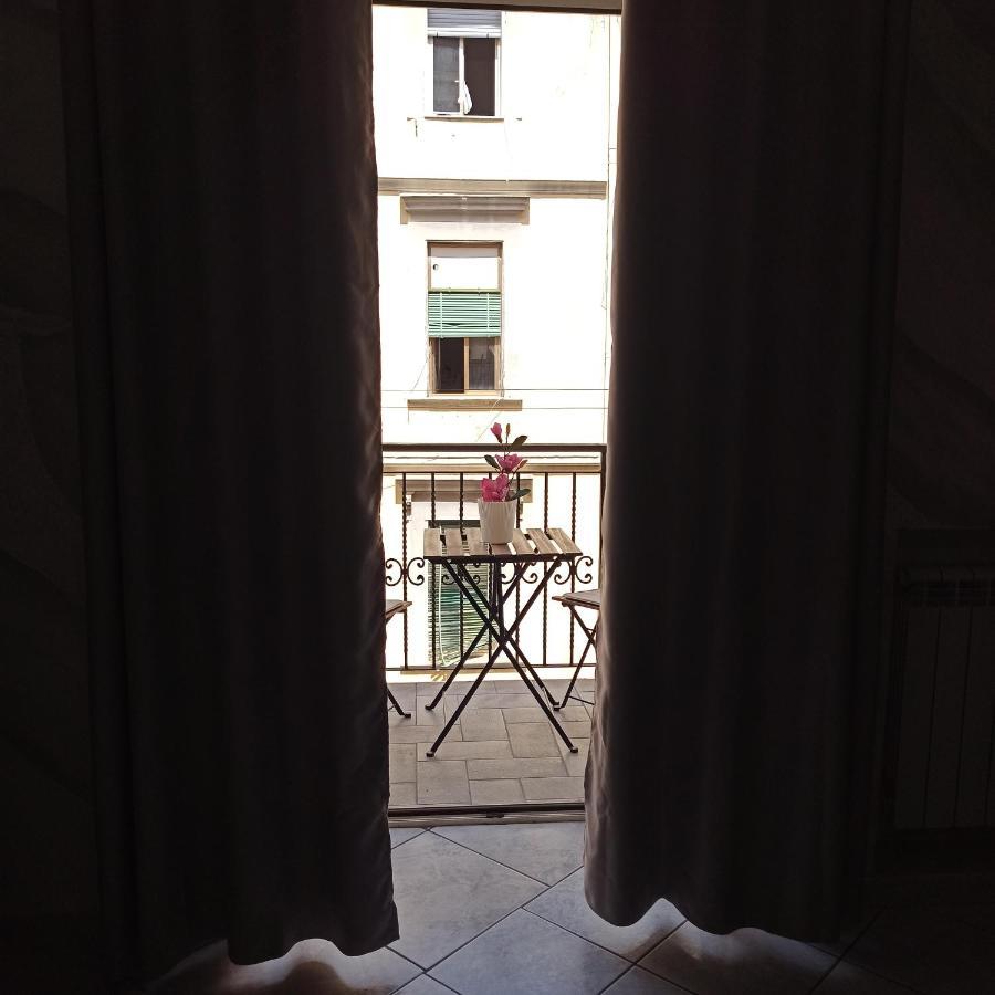 In The Center Rooms Napoli Eksteriør bilde